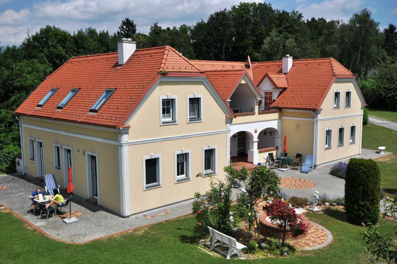 Arkadenhof Flasch Worterberg 外观 照片